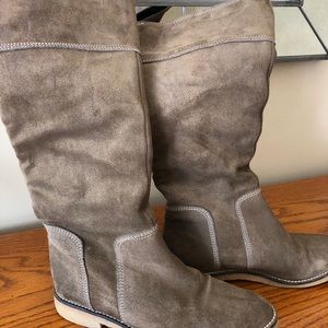 SZ 7 Sundance suede boots. Beautifully maintained!